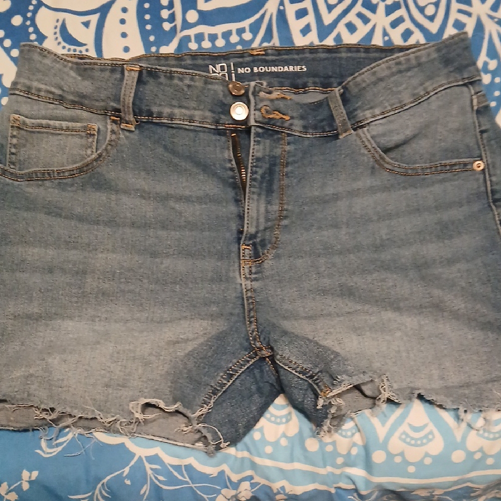 No Boundaries Light Blue Denim Cutoff Shorts